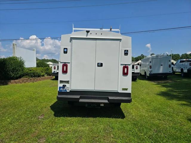 2025 Chevrolet Express Cutaway Work Van