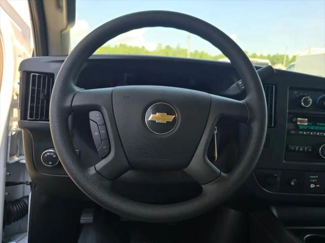 2025 Chevrolet Express Cutaway Work Van