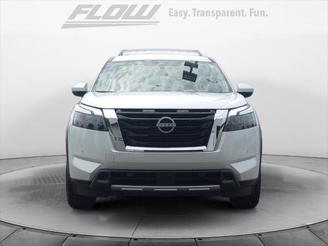 2025 Nissan Pathfinder SL FWD