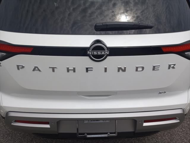 2025 Nissan Pathfinder SL FWD