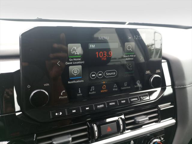 2025 Nissan Pathfinder SL FWD