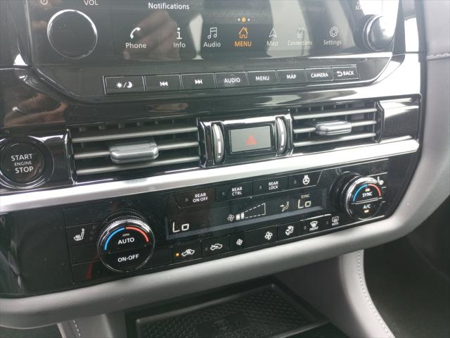 2025 Nissan Pathfinder SL FWD