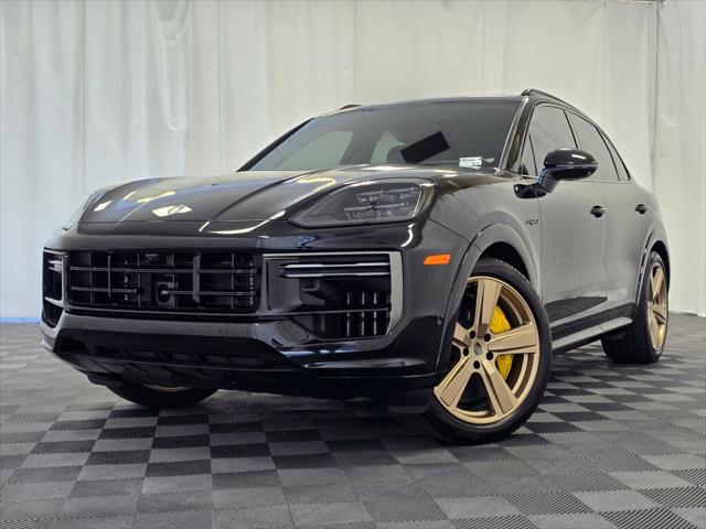 2025 Porsche Cayenne E-Hybrid Turbo