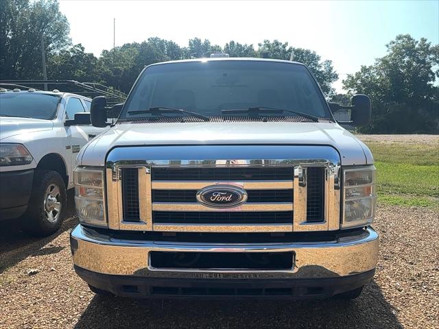 2012 Ford E-350 Cutaway CUTWY