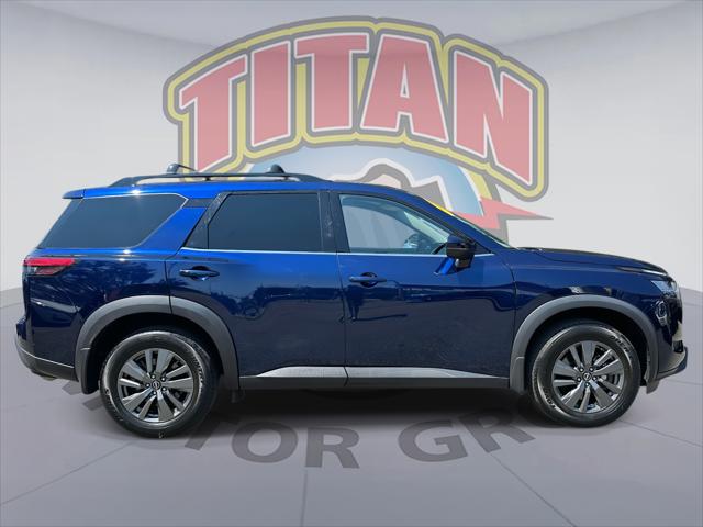 2022 Nissan Pathfinder SV 4WD [1]