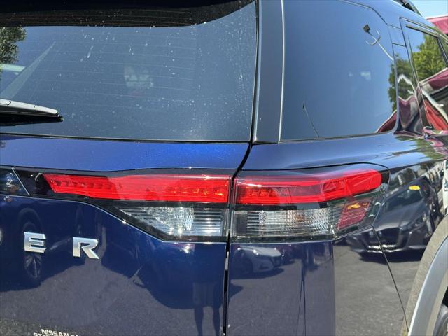 2022 Nissan Pathfinder SV 4WD [13]