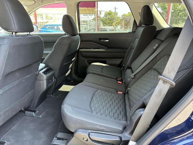 2022 Nissan Pathfinder SV 4WD [16]