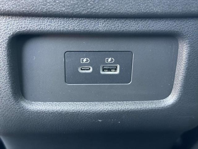 2022 Nissan Pathfinder SV 4WD [17]