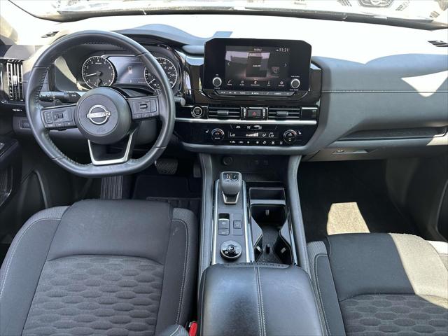 2022 Nissan Pathfinder SV 4WD [19]