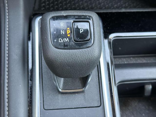 2022 Nissan Pathfinder SV 4WD [29]