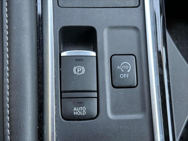 2022 Nissan Pathfinder SV 4WD [31]