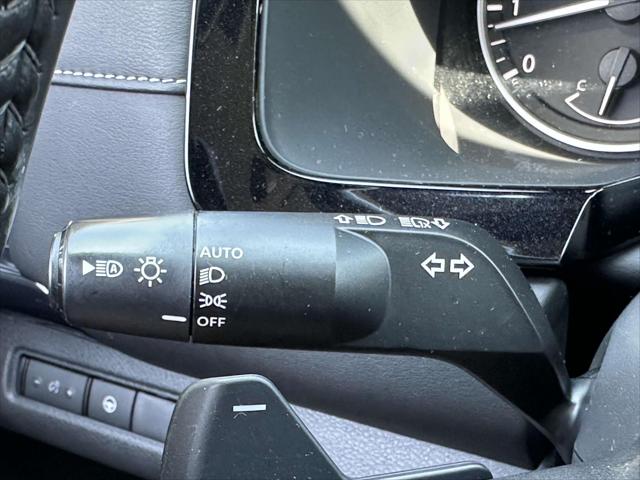 2022 Nissan Pathfinder SV 4WD [34]