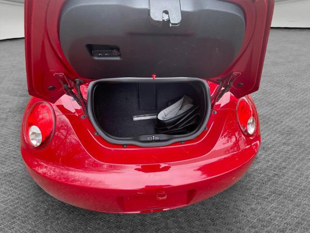 2008 Volkswagen New Beetle 2.5