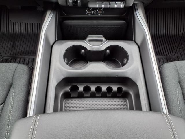 2025 Ram 1500 Big Horn Crew Cab 4x4 57 Box
