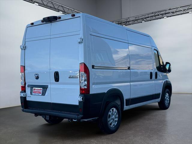 2026 Ram ProMaster Cargo Van SLT