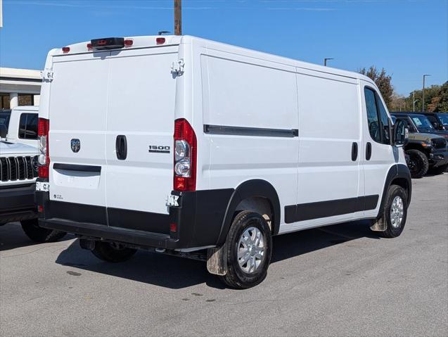 2026 Ram ProMaster Cargo Van SLT Low Roof 136" WB