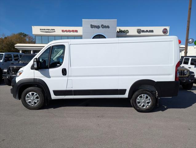 2026 Ram ProMaster Cargo Van SLT Low Roof 136" WB