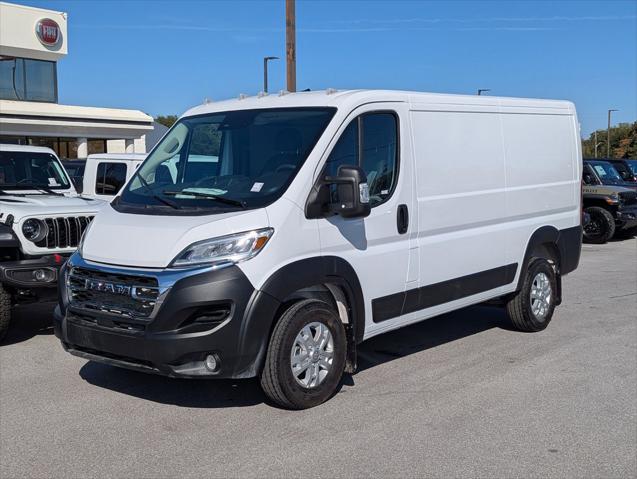 2026 Ram ProMaster Cargo Van SLT Low Roof 136" WB