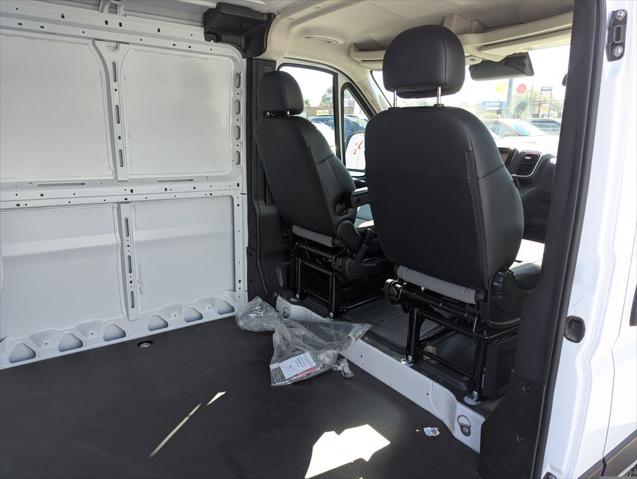 2026 Ram ProMaster Cargo Van SLT Low Roof 136" WB