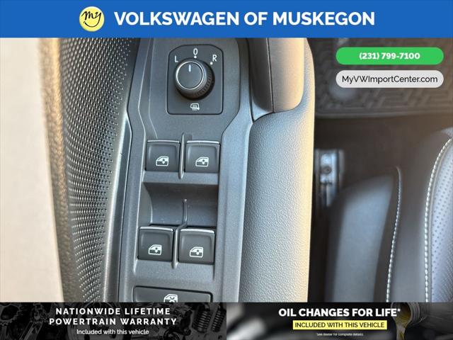 2025 Volkswagen Tiguan 2.0T SE