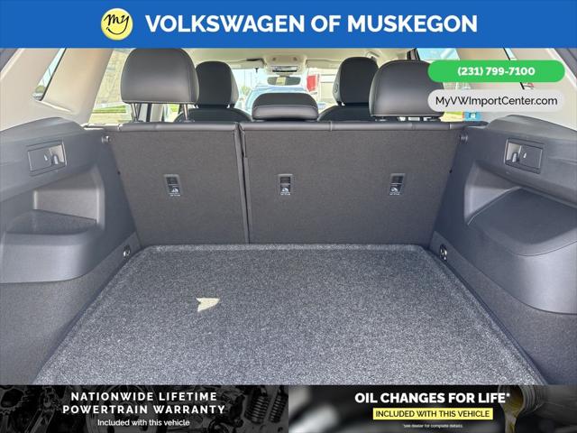 2025 Volkswagen Tiguan 2.0T SE