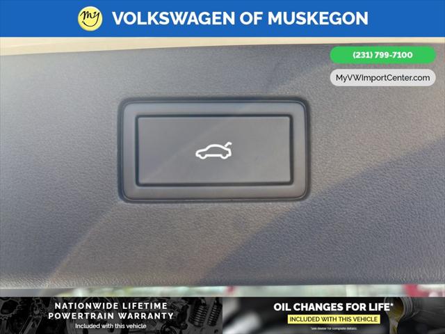 2025 Volkswagen Tiguan 2.0T SE