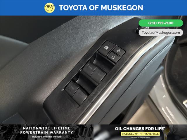 2025 Toyota Highlander Hybrid XLE