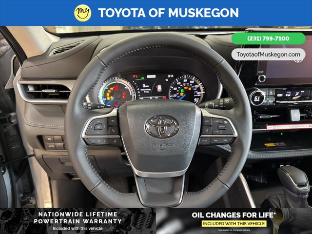 2025 Toyota Highlander Hybrid XLE