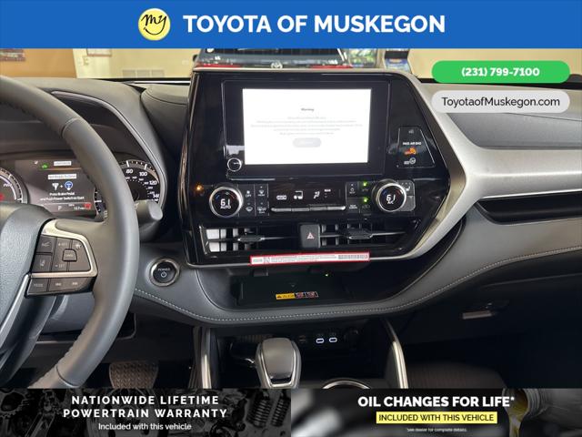 2025 Toyota Highlander Hybrid XLE