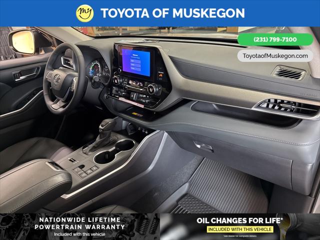 2025 Toyota Highlander Hybrid XLE