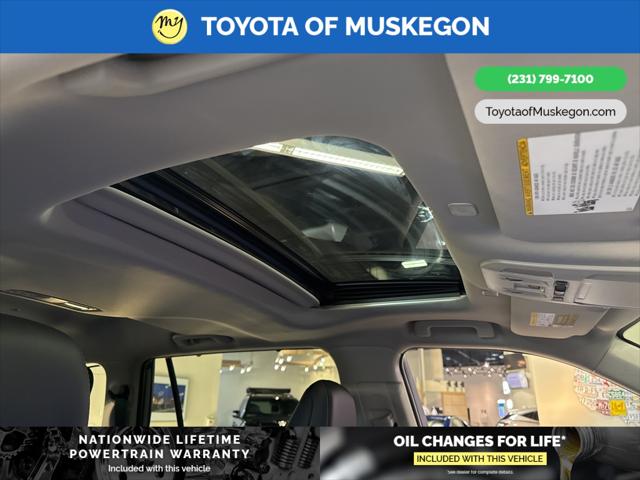 2025 Toyota Highlander Hybrid XLE