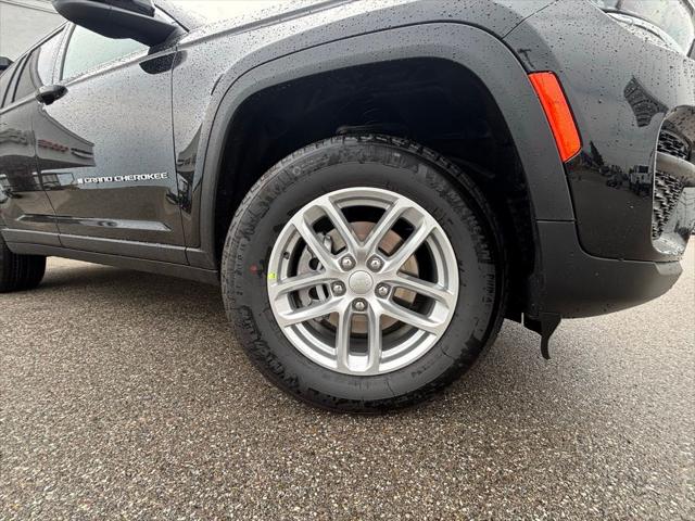 2025 Jeep Grand Cherokee Laredo X 4x4