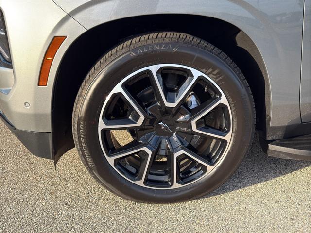 2025 Chevrolet Tahoe 4WD RST