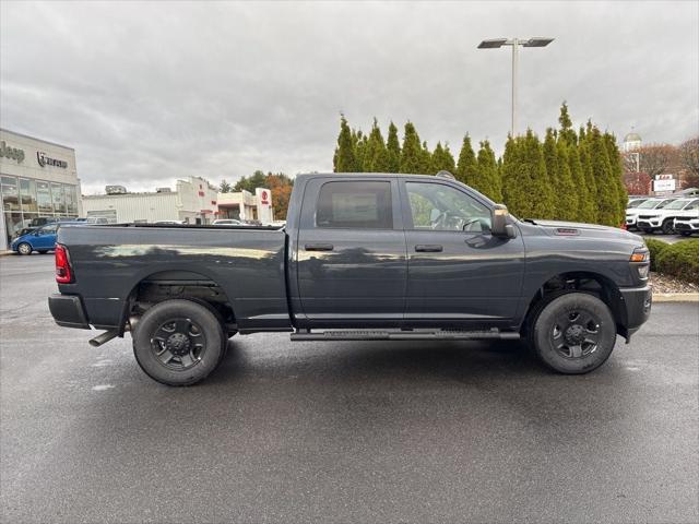 2026 RAM Ram 3500 RAM 3500 TRADESMAN CREW CAB 4X4 64 BOX