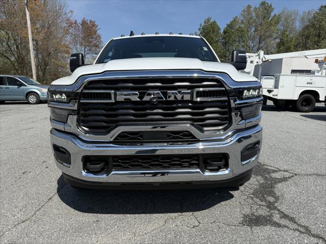 2026 RAM Ram 3500 Chassis Cab RAM 3500 TRADESMAN CREW CAB CHASSIS 4X4 60 CA