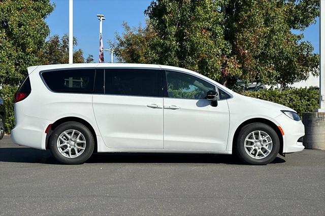 2026 Chrysler Voyager VOYAGER LX 2026 Chrysler Voyager VOYAGER LX