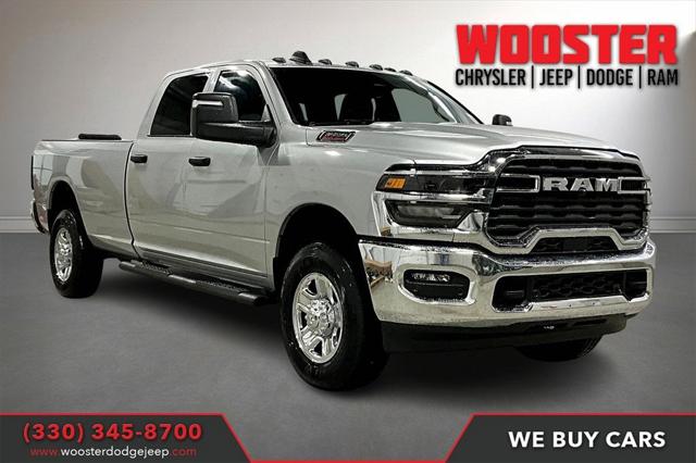2026 RAM Ram 3500 RAM 3500 TRADESMAN CREW CAB 4X4 8 BOX