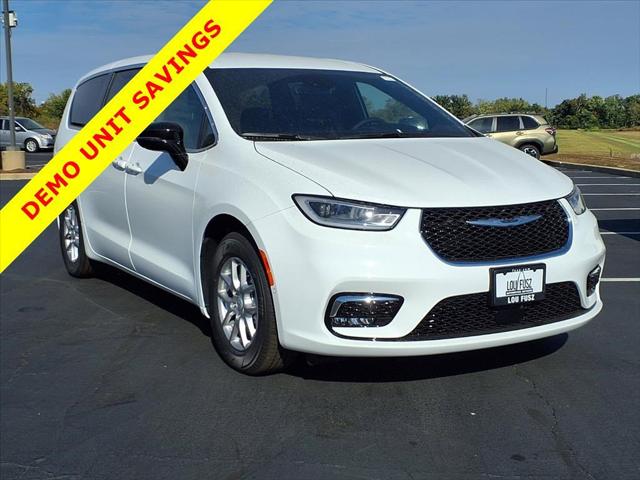 2026 Chrysler Pacifica PACIFICA SELECT