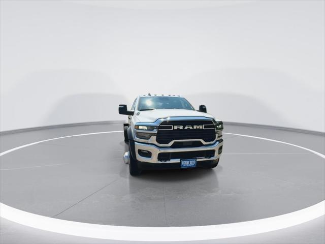 2026 RAM Ram 5500 Chassis Cab RAM 5500 TRADESMAN CHASSIS CREW CAB 4X4 84 CA