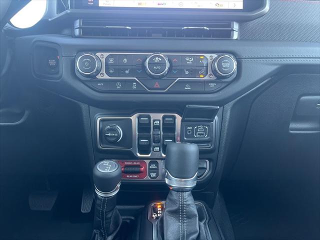 2025 Jeep Gladiator GLADIATOR RUBICON 4X4