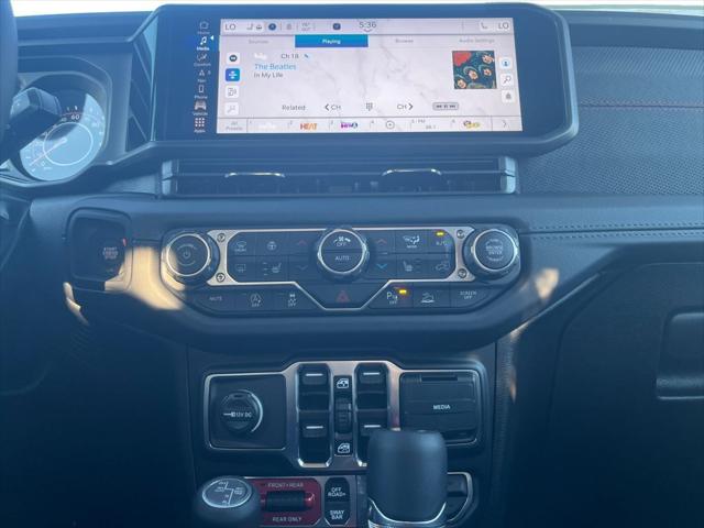 2025 Jeep Gladiator GLADIATOR RUBICON X 4X4