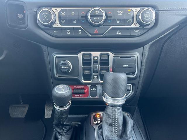 2025 Jeep Gladiator GLADIATOR MOJAVE 4X4