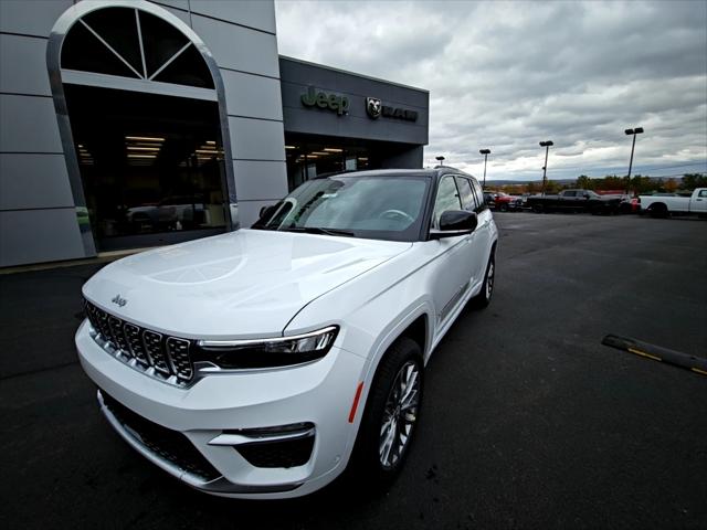 2025 Jeep Grand Cherokee GRAND CHEROKEE SUMMIT 4X4 2025 Jeep Grand Cherokee GRAND CHEROKEE SUMMIT 4X4