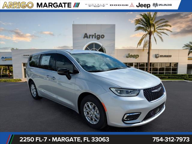 2026 Chrysler Pacifica Select for sale in Margate, FL
