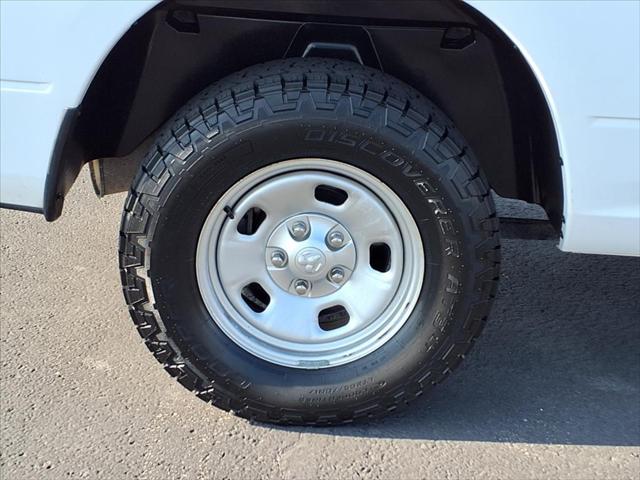 2018 RAM 1500 Tradesman Quad Cab 4x4 64 Box 2018 RAM 1500 Tradesman Quad Cab 4x4 64 Box