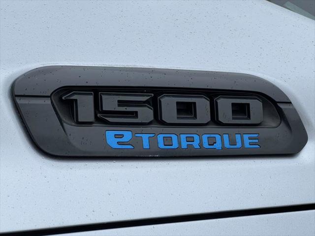 2022 RAM 1500 Big Horn Crew Cab 4x4 57 Box 2022 RAM 1500 Big Horn Crew Cab 4x4 57 Box