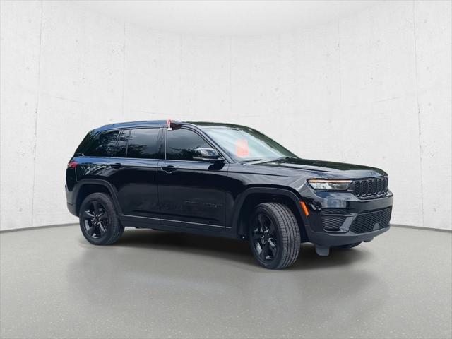 2023 Jeep Grand Cherokee Altitude 4x4