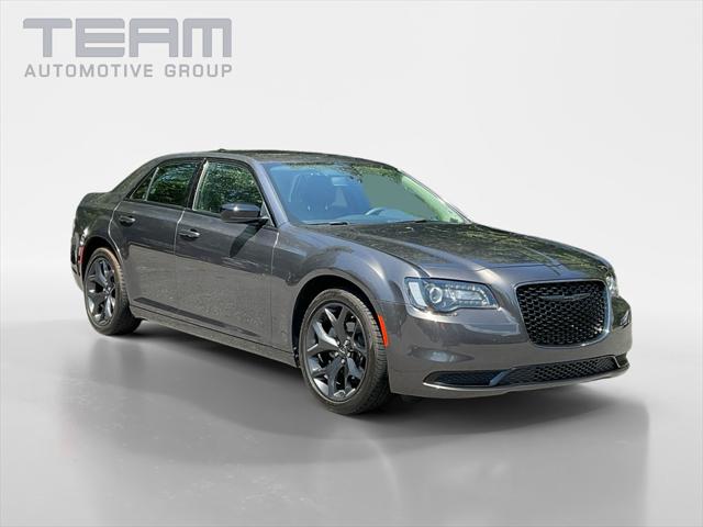 2023 Chrysler 300 Touring