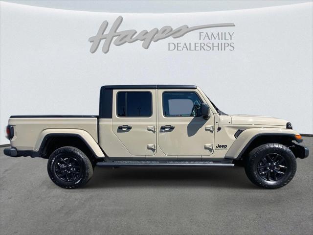 2022 Jeep Gladiator Altitude 4x4 2022 Jeep Gladiator Altitude 4x4