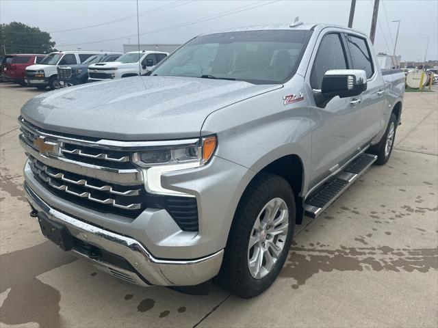 2022 Chevrolet Silverado 1500 4WD Crew Cab Short Bed LTZ